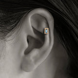 ロンドンブルートパーズ軟骨ピアス