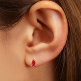 ペア―シェイプカットルビーのピアス