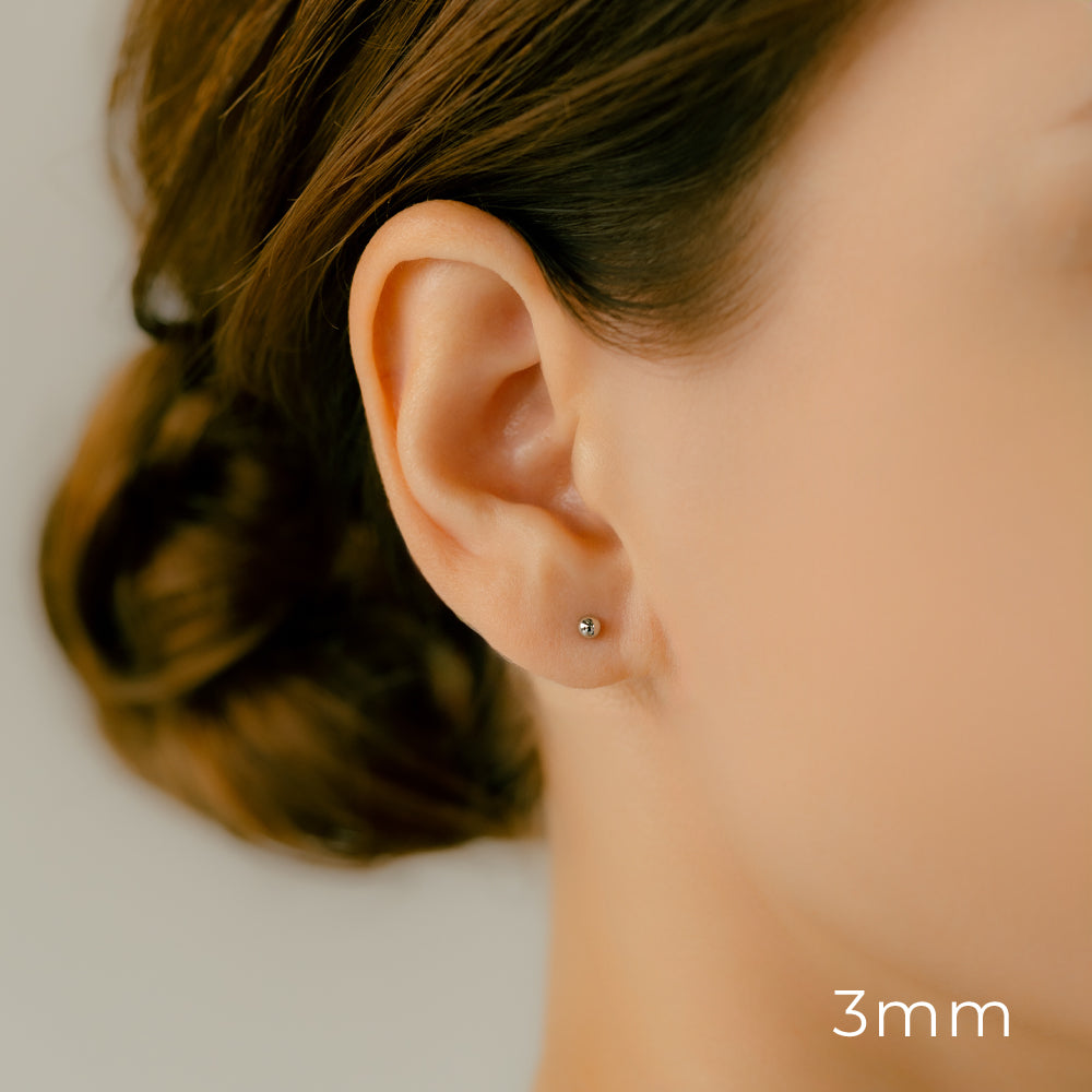 K18・Platinum Ball Earrings│2mm 2.5mm 3mm 3.5mm 4mm – PICOLLET