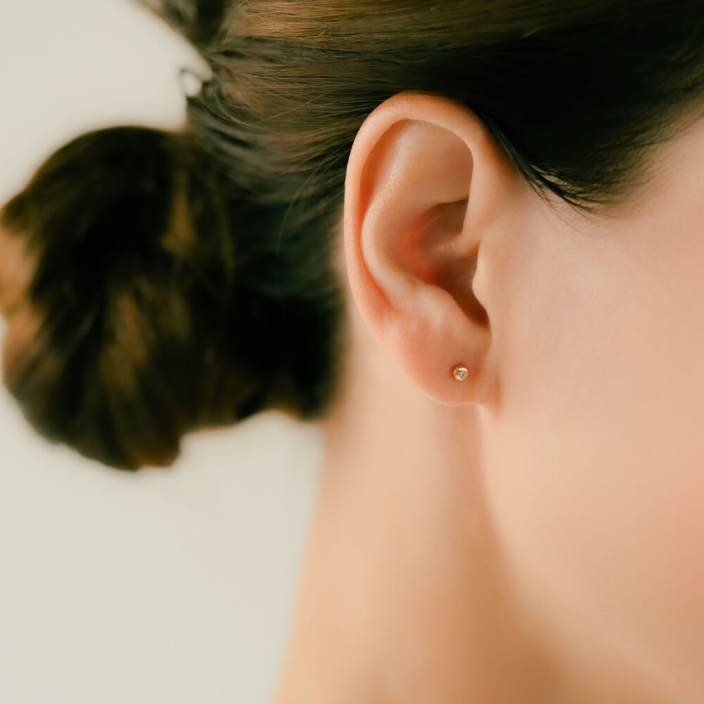 K10 ダイヤモンド ボディピアスパーツ │ トラガス アウターコンク