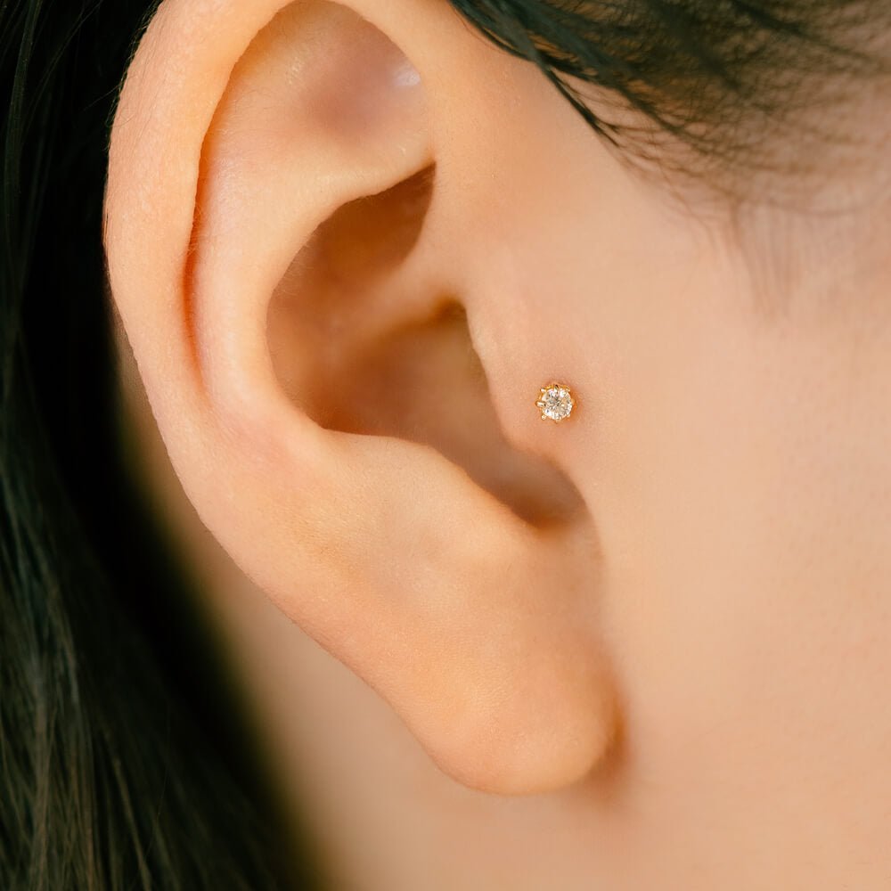 Recommended for second piercings │ K10 Diamond Cartilage Piercing