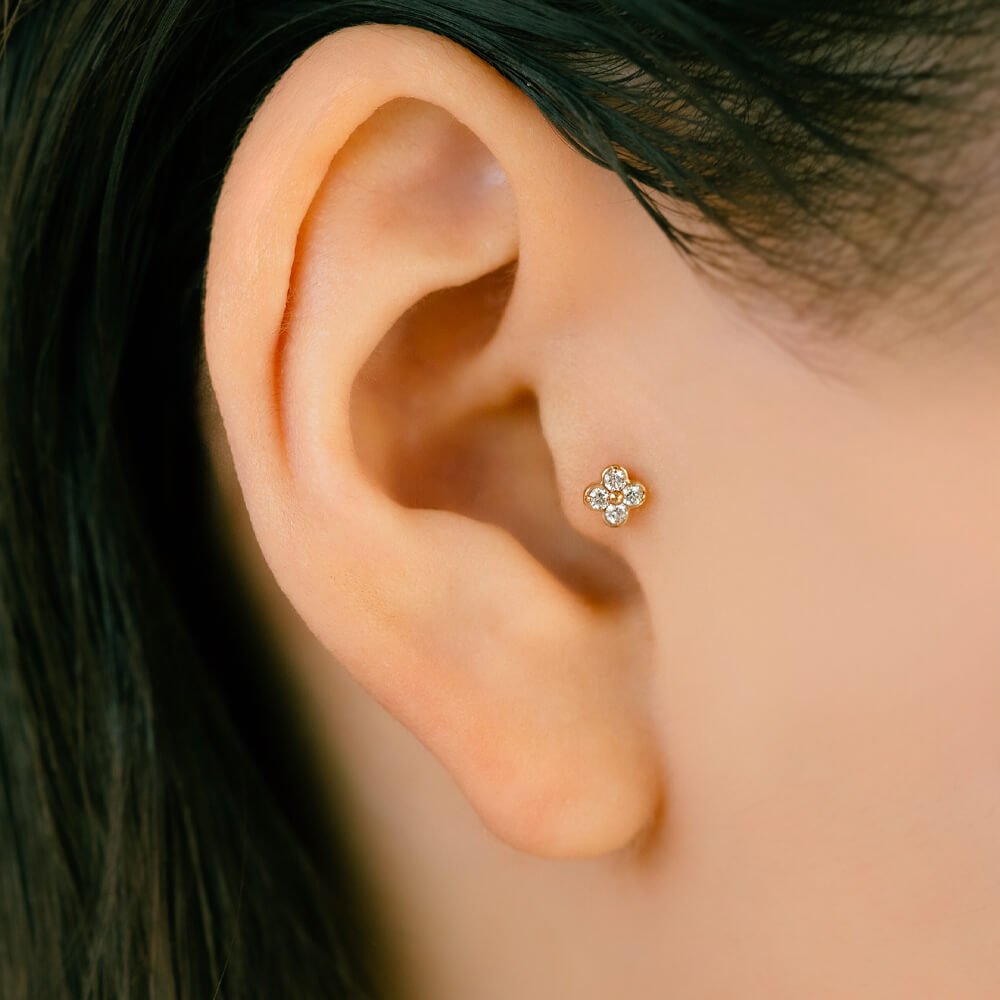 アウターコンクにオススメ。天然ダイヤモンド軟骨ピアス – PICOLLET
