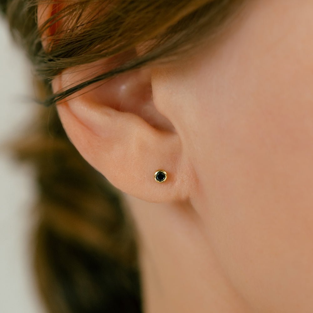 ブラックダイヤモンド ボディピアス│引っかからないからつけっぱなし